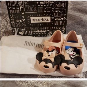 Mini Melissa shoes size 6 but fits like 5